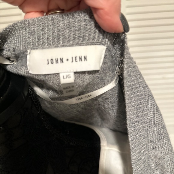 John-Jenn Cardigan - Picture 4 of 4